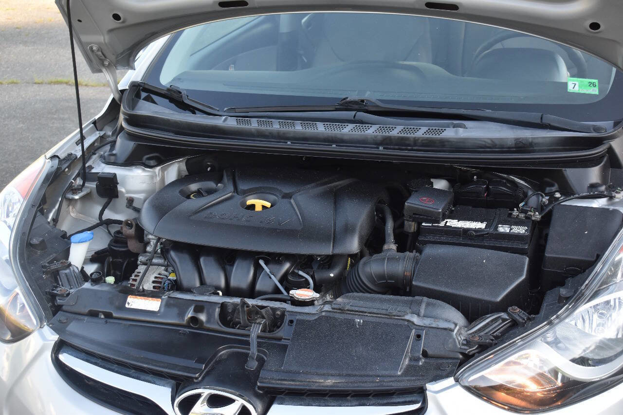 Used 2012 Hyundai Elantra GLS w/ Preferred Pkg 3 image 32