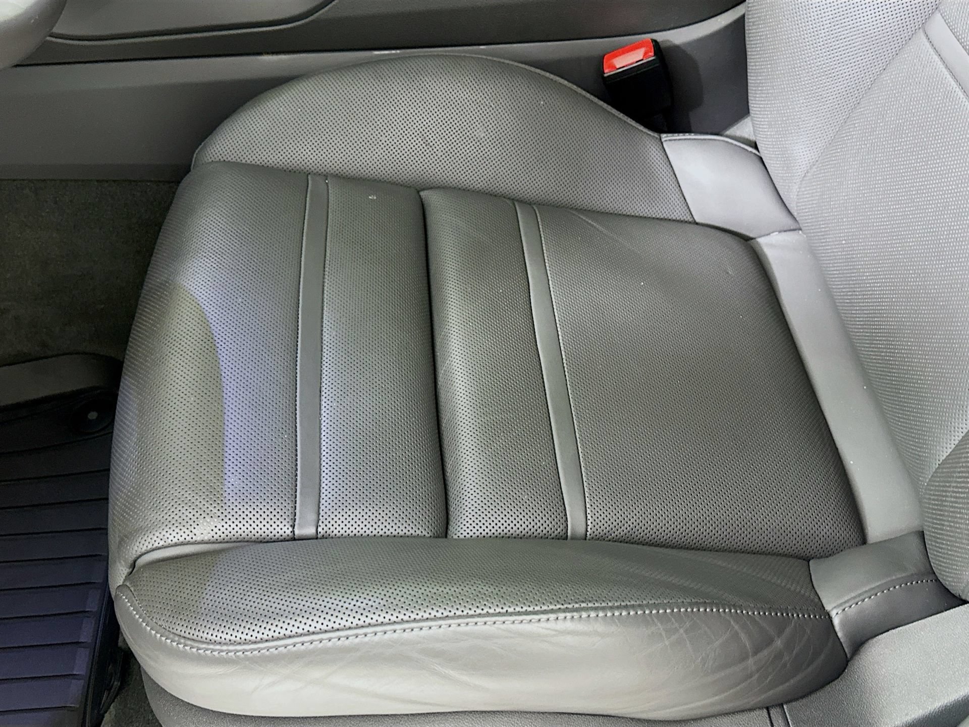 Used 2023 Porsche Cayenne Platinum Edition AWD/4WD image 21