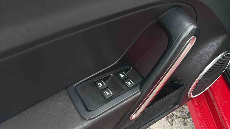 Used 2015 Volkswagen Beetle 1.8T image 11