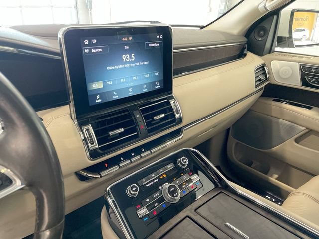 Used 2020 Lincoln Navigator L Reserve w/ Equipment Group 208A Reserve AWD/4WD image 22