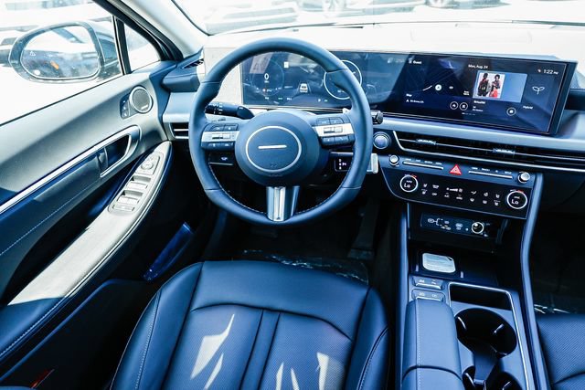 New 2026 Hyundai Sonata Limited FWD image 17
