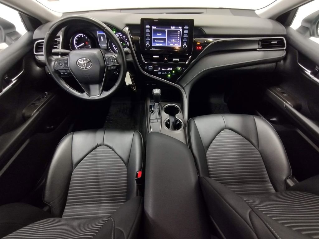 Used 2023 Toyota Camry SE image 37