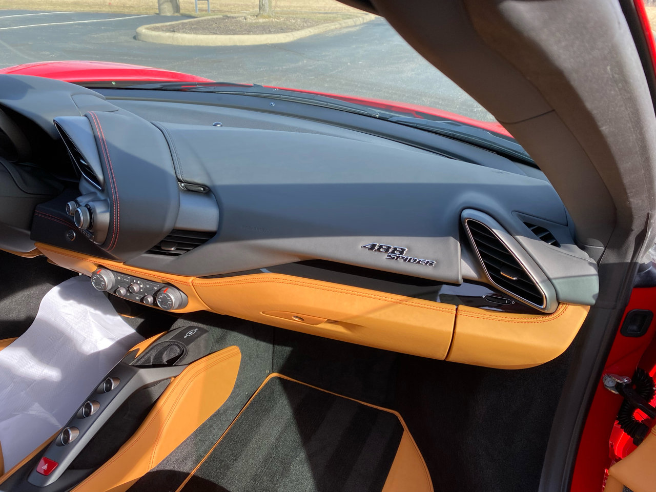 Used 2018 Ferrari 488 Spider image 42
