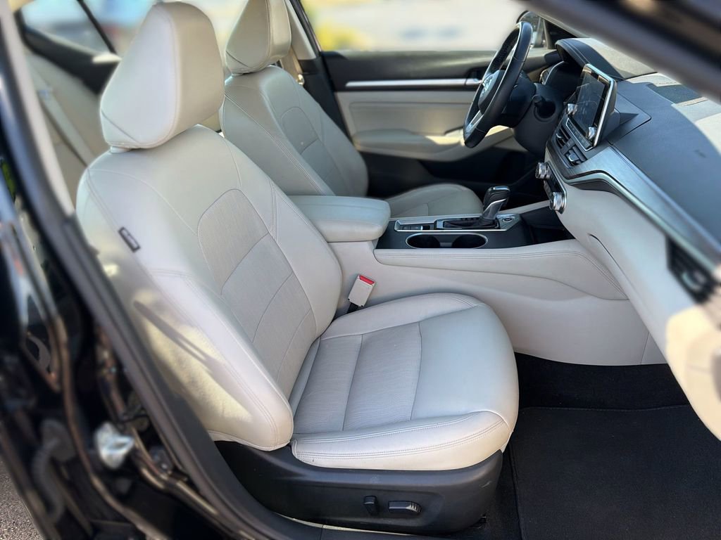 Used 2019 Nissan Altima 2.5 Platinum FWD image 38