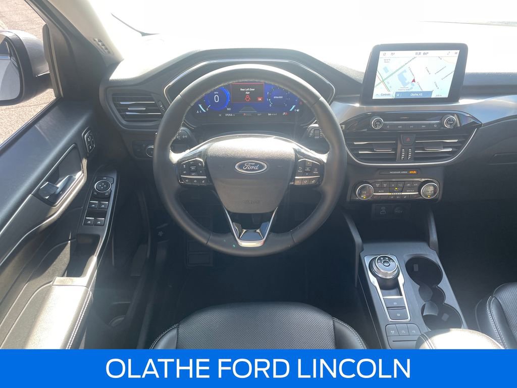 Used 2022 Ford Escape Titanium image 24