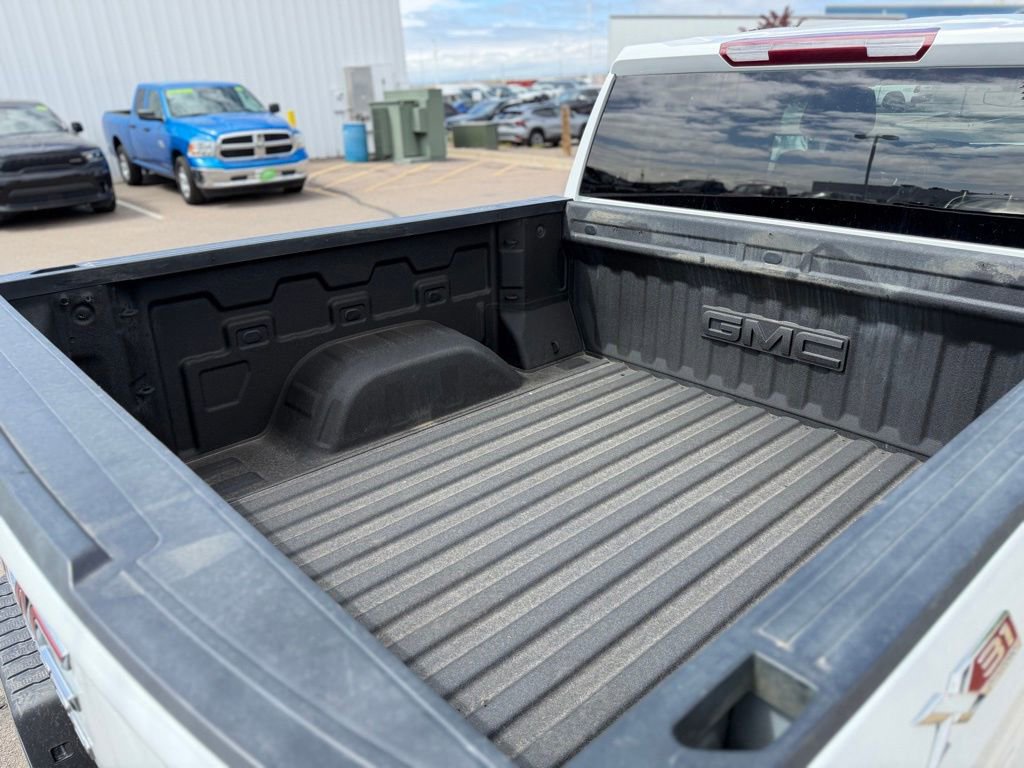 Used 2023 GMC Sierra 1500 SLE AWD/4WD image 9