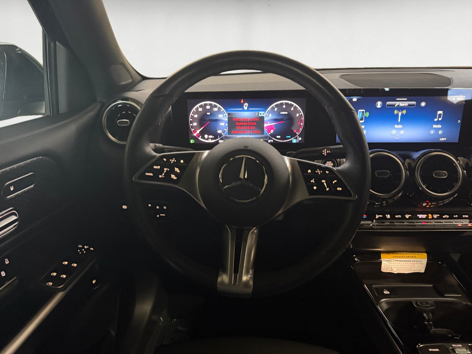 Used 2026 Mercedes-Benz GLB 250 image 11
