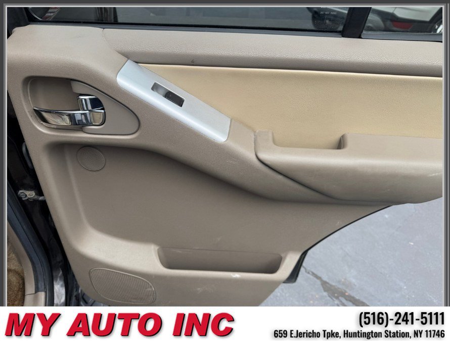 Used 2012 Nissan Pathfinder Silver w/ DVD Entertainment Pkg AWD/4WD image 32