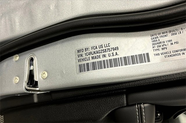 New 2025 Jeep Grand Cherokee L Altitude image 9