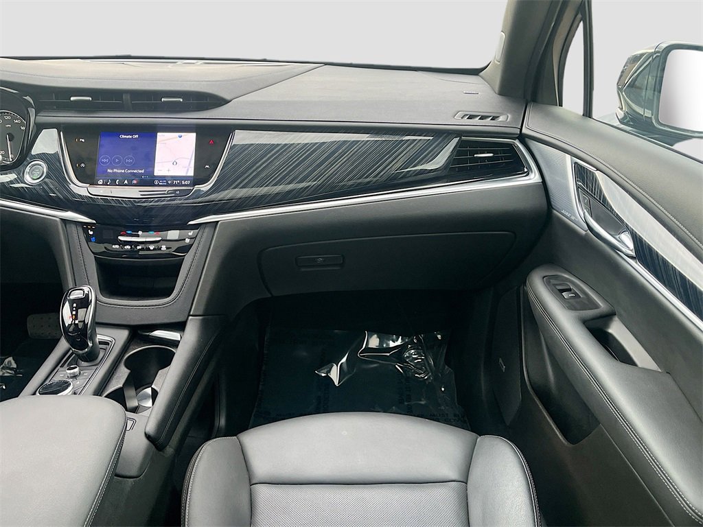 Used 2024 Cadillac XT6 Premium Luxury image 25