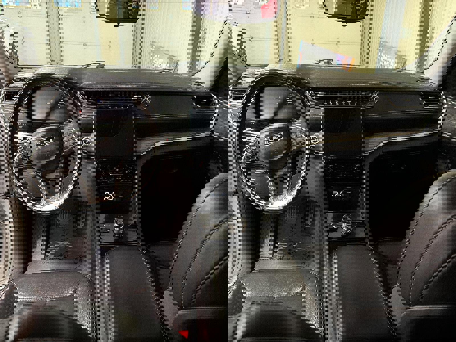 Used 2021 Jeep Grand Cherokee L Limited image 23