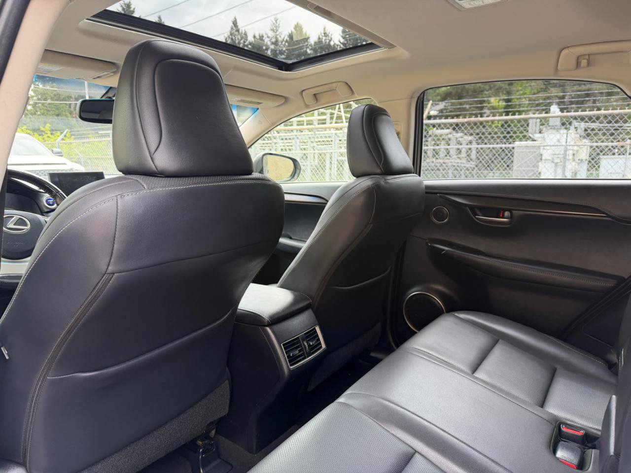 Used 2016 Lexus NX 300h AWD w/ Premium Package image 10