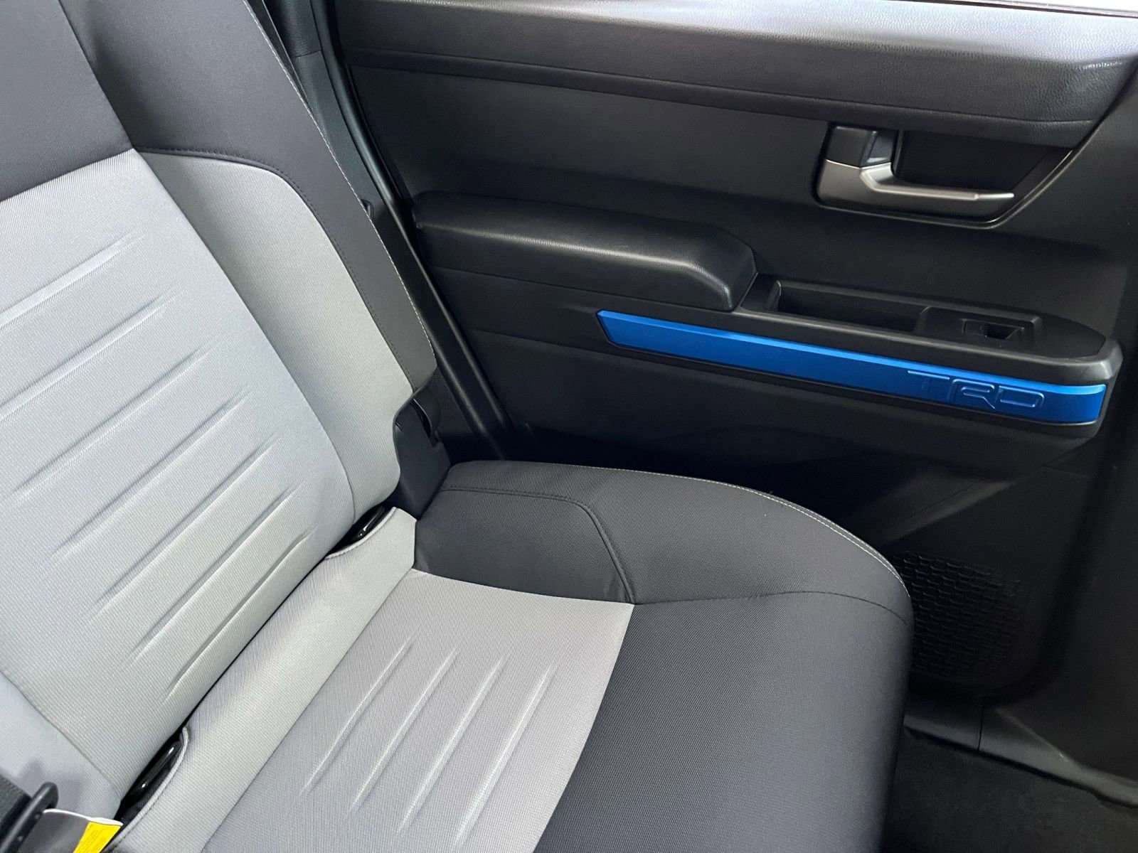 Used 2025 Toyota Tacoma TRD Off-Road image 37