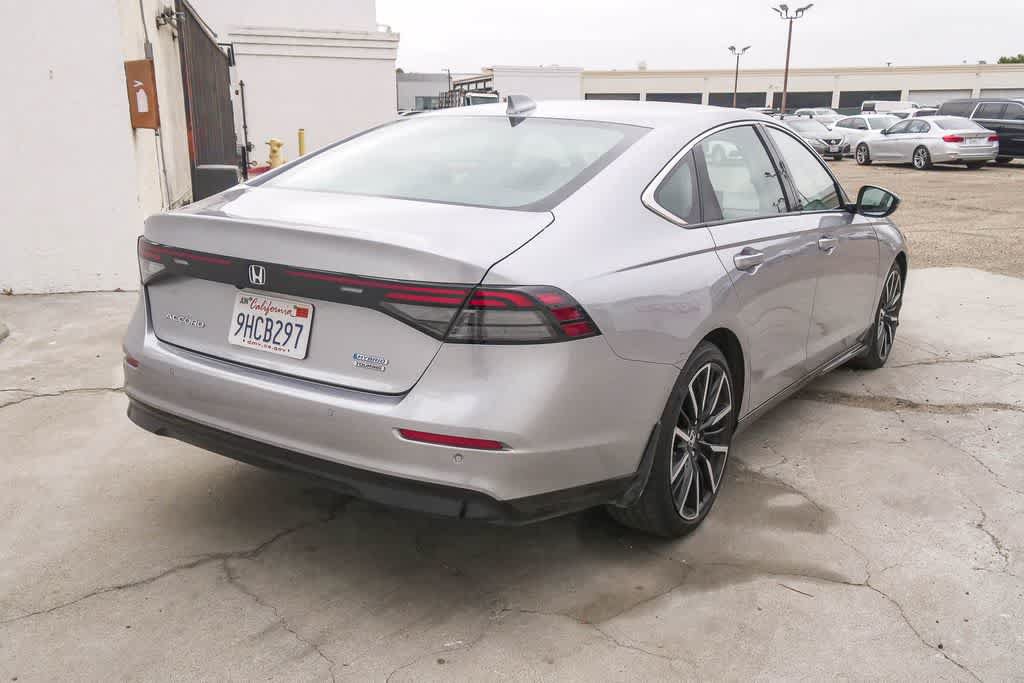 Used 2023 Honda Accord Touring image 9