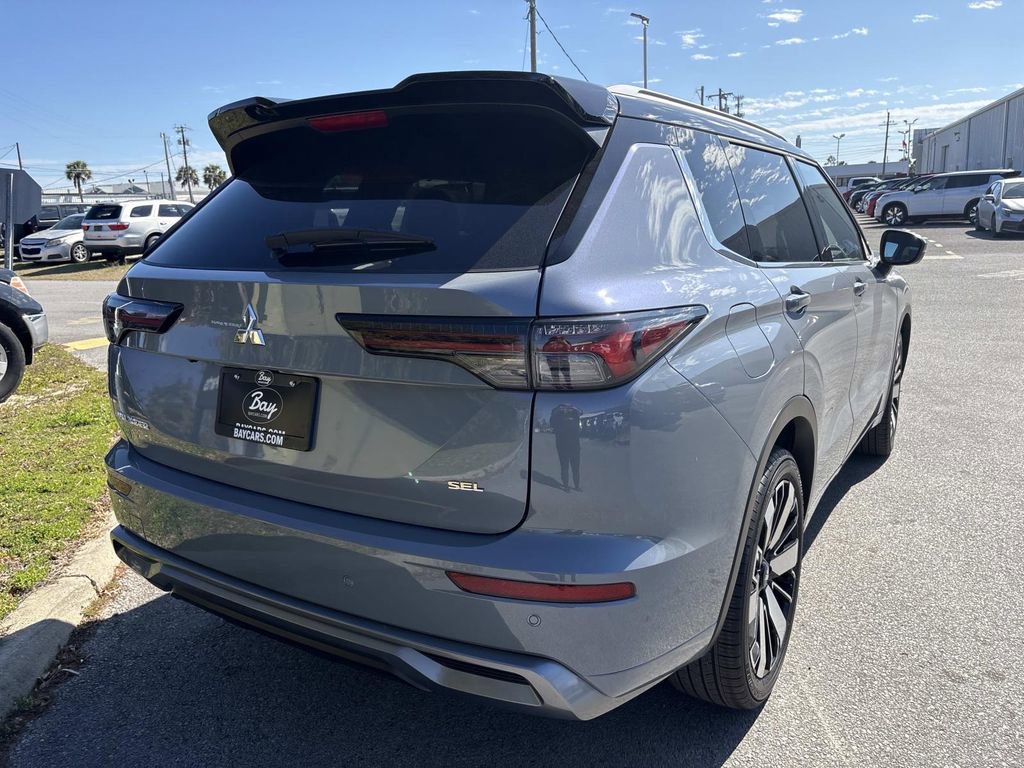 New 2026 Mitsubishi Outlander SEL FWD image 5