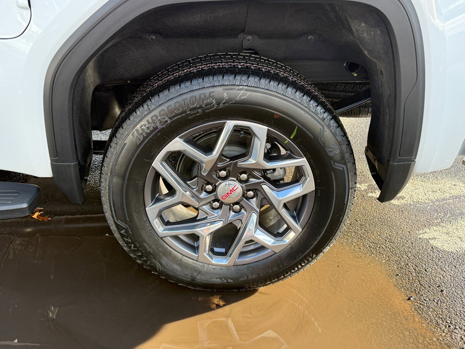 New 2026 GMC Sierra 1500 SLT w/ SLT Premium Package image 10