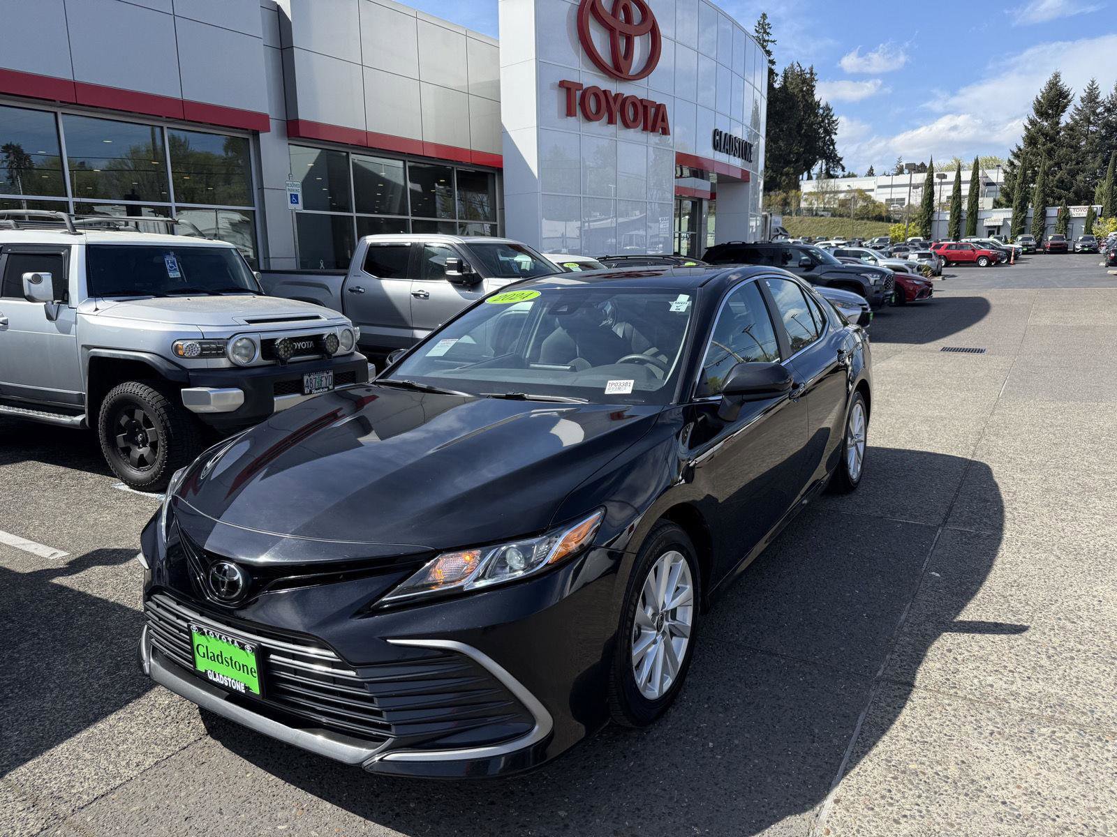 Used 2024 Toyota Camry LE FWD image 1