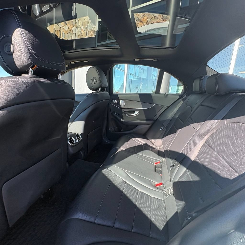 Used 2019 Mercedes-Benz C 300 4MATIC Sedan image 11