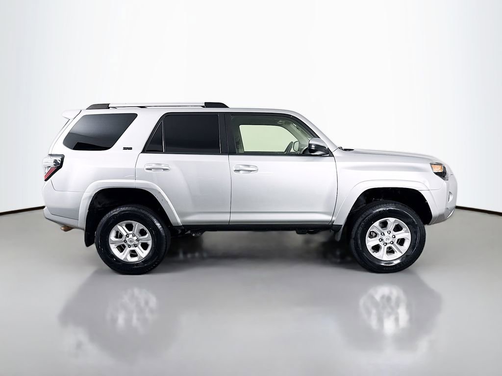 Used 2019 Toyota 4Runner SR5 RWD image 4