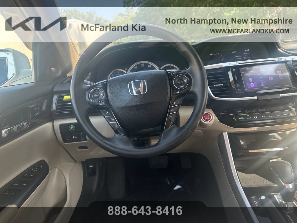 Used 2016 Honda Accord Touring image 13