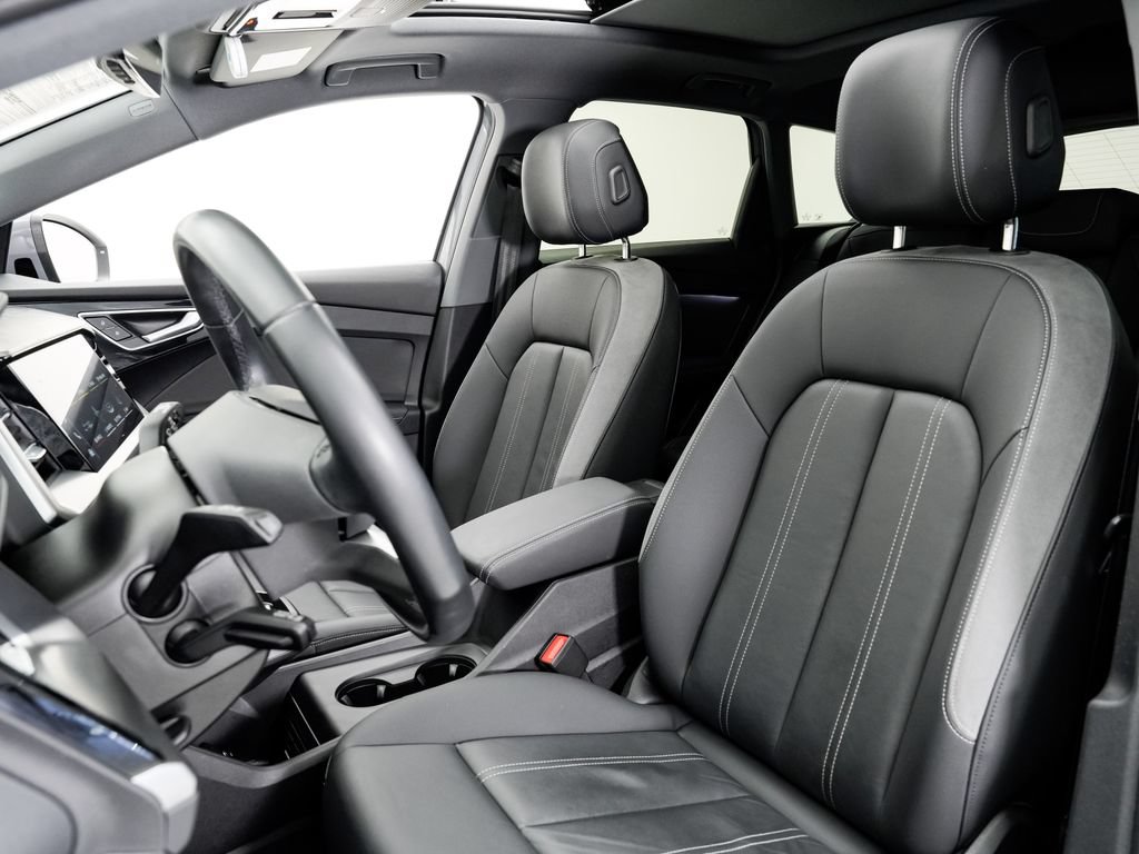 Used 2023 Audi Q4 e-tron Premium w/ Convenience Package AWD/4WD image 5