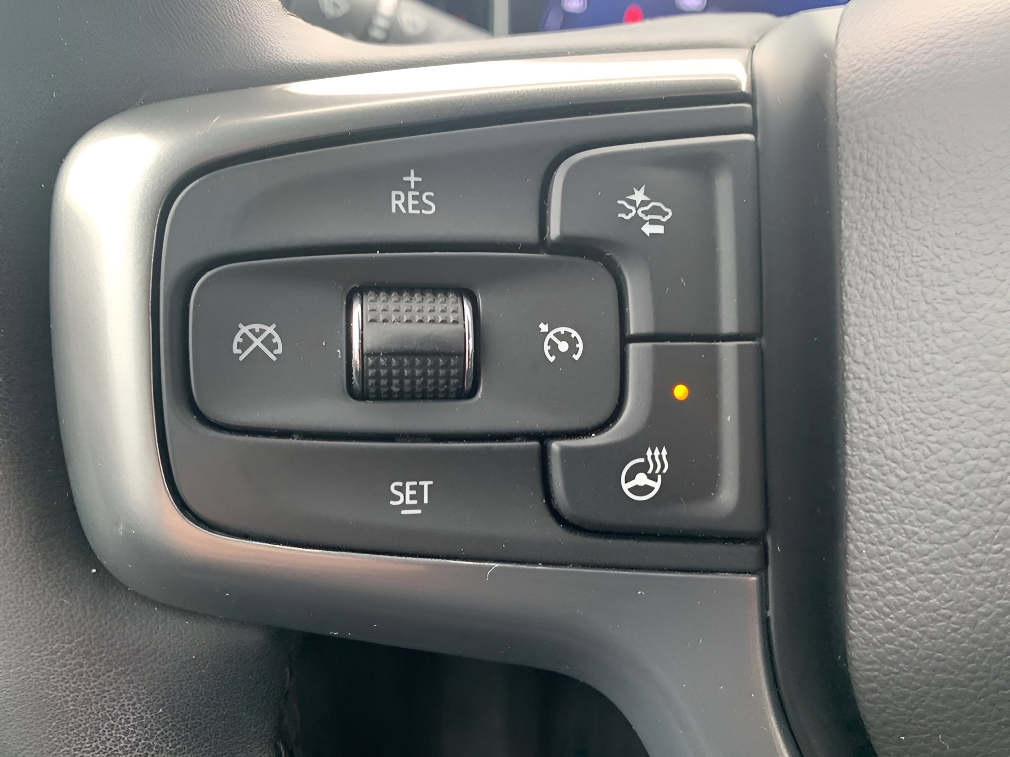 Used 2024 Chevrolet Silverado 1500 LT image 13