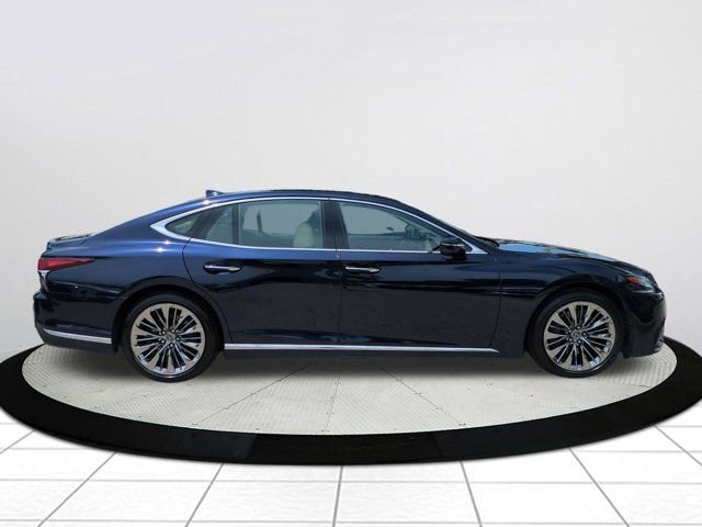 Certified 2020 Lexus LS 500 w/ Accessory Package (Z2) RWD image 3
