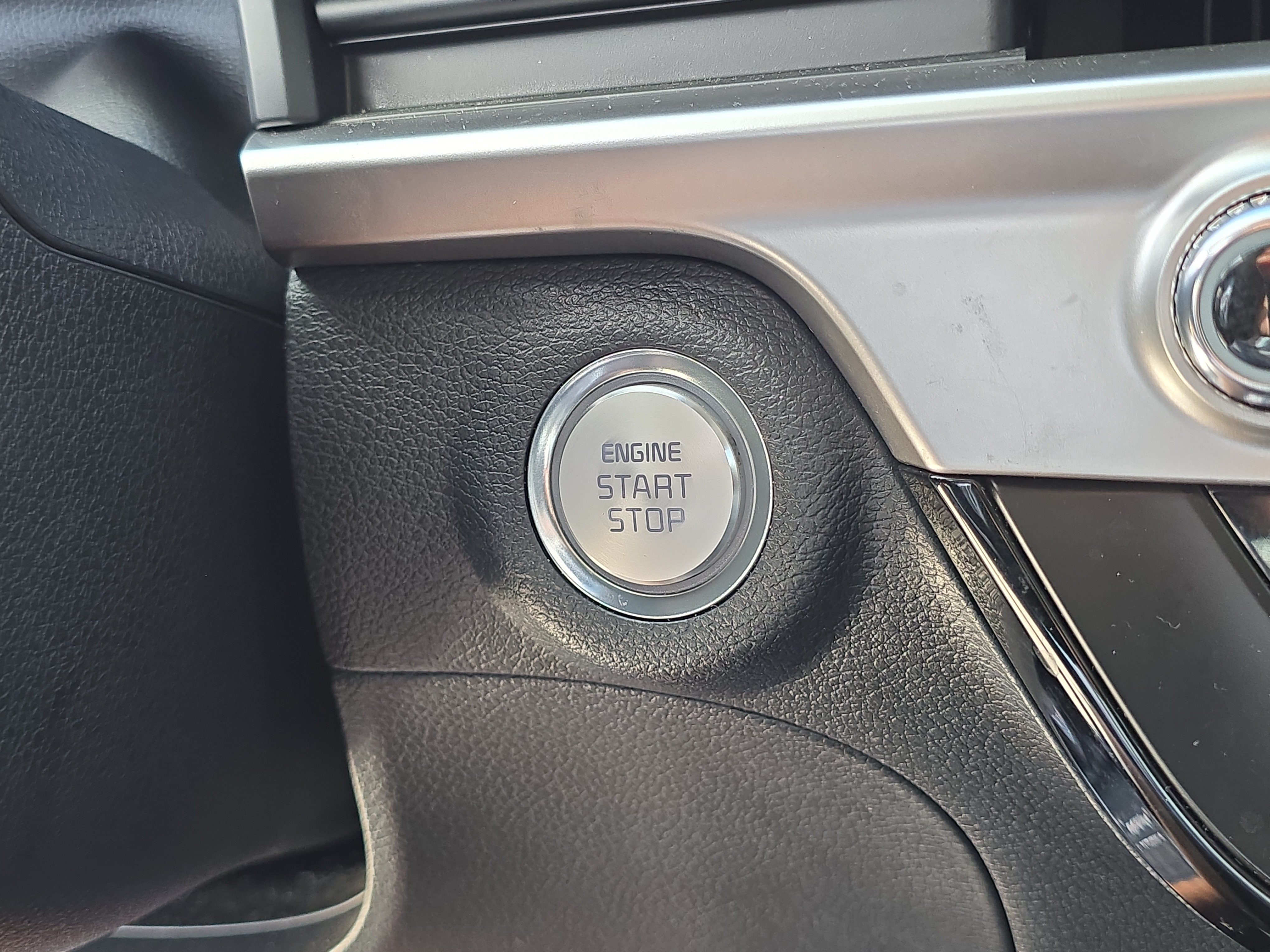 Certified 2024 Kia Telluride S w/ S Sunroof Package FWD image 28