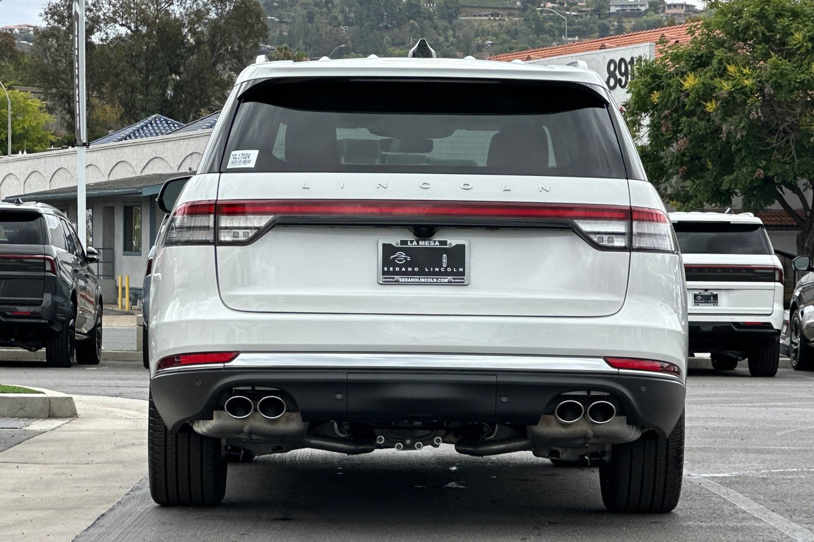New 2026 Lincoln Aviator 2WD image 4