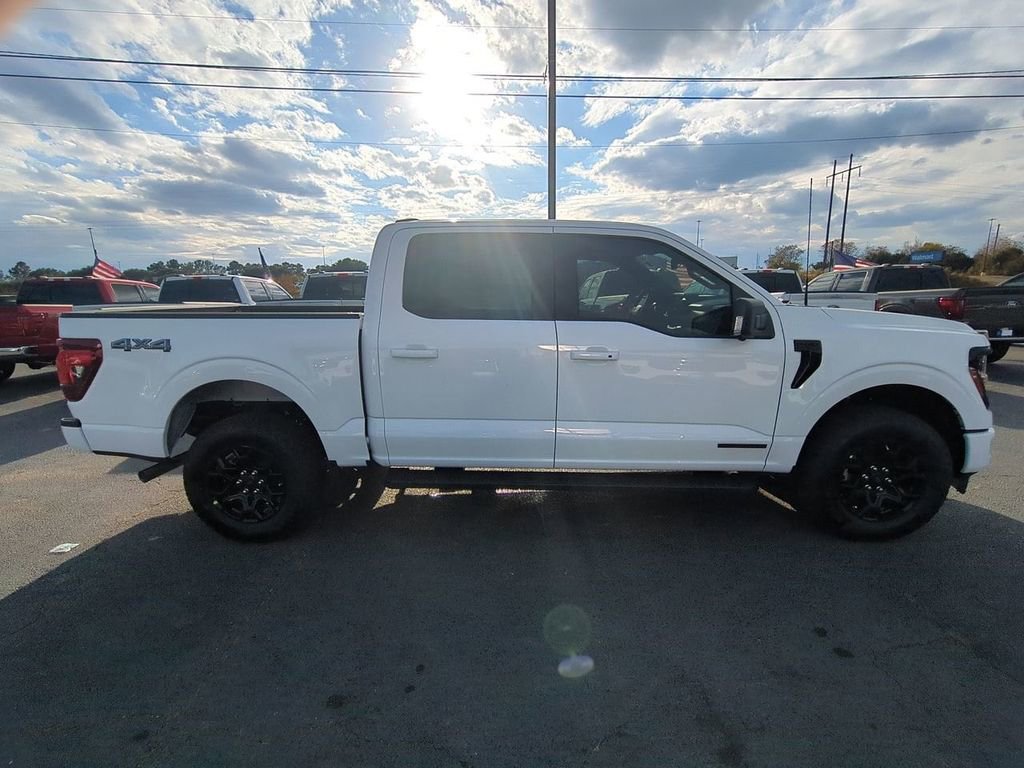 New 2025 Ford F150 XLT w/ Equipment Group 302A MID image 3