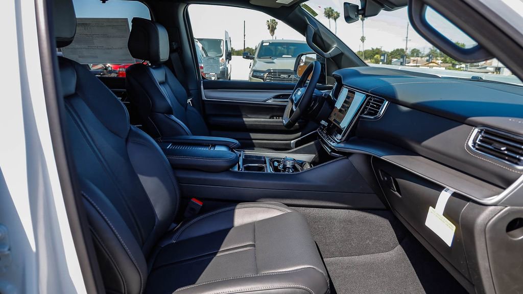 New 2026 Jeep Grand Wagoneer Limited image 20