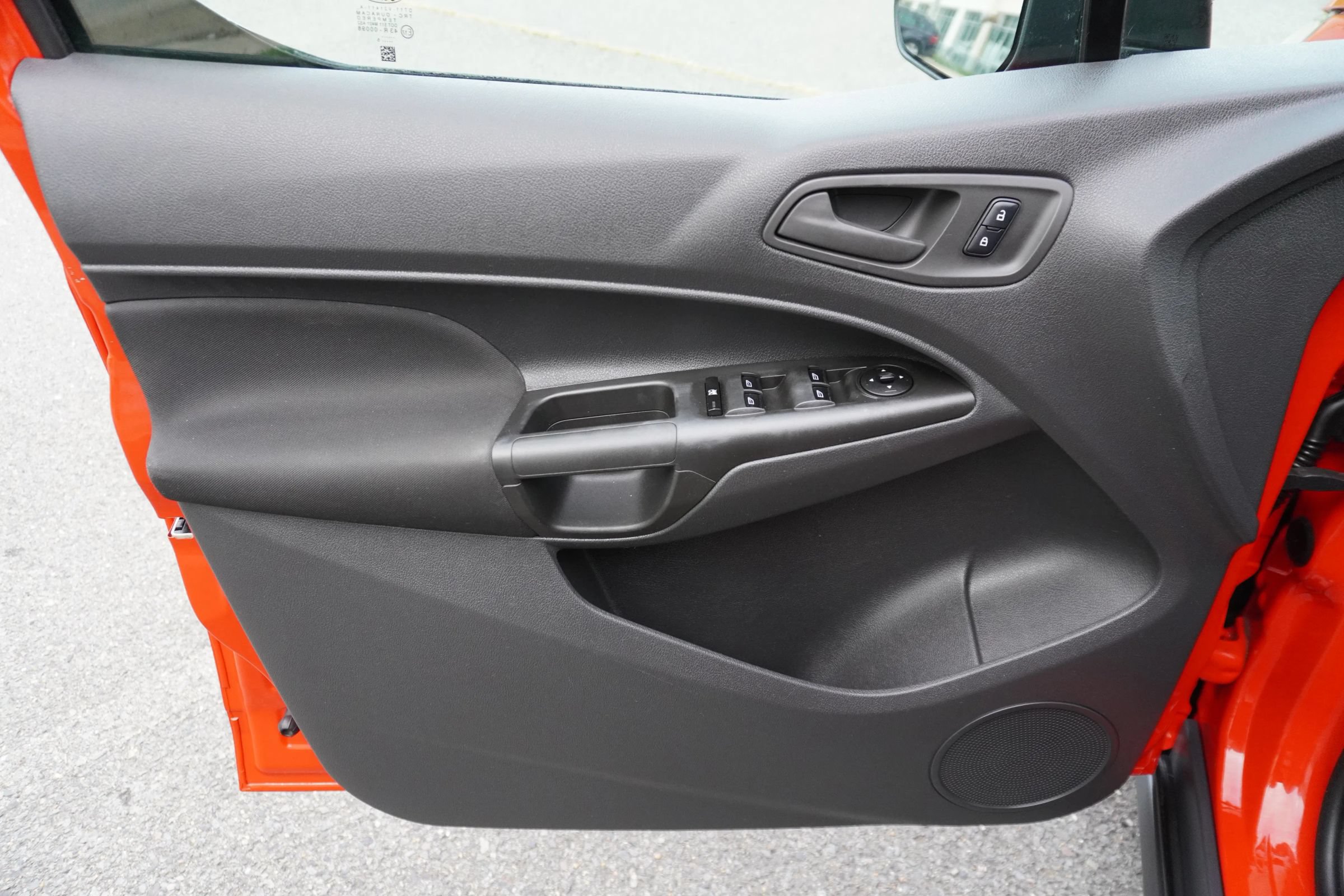 Used 2015 Ford Transit Connect XL FWD image 15