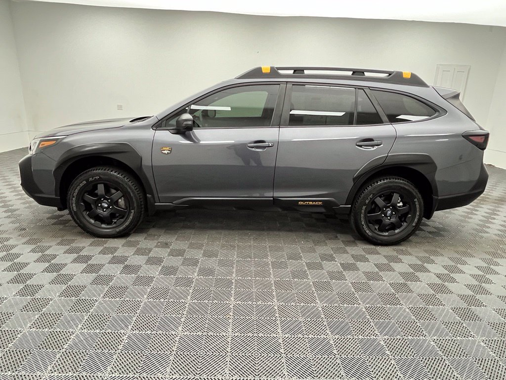 Used 2025 Subaru Outback Wilderness w/ Wilderness Package AWD/4WD image 12