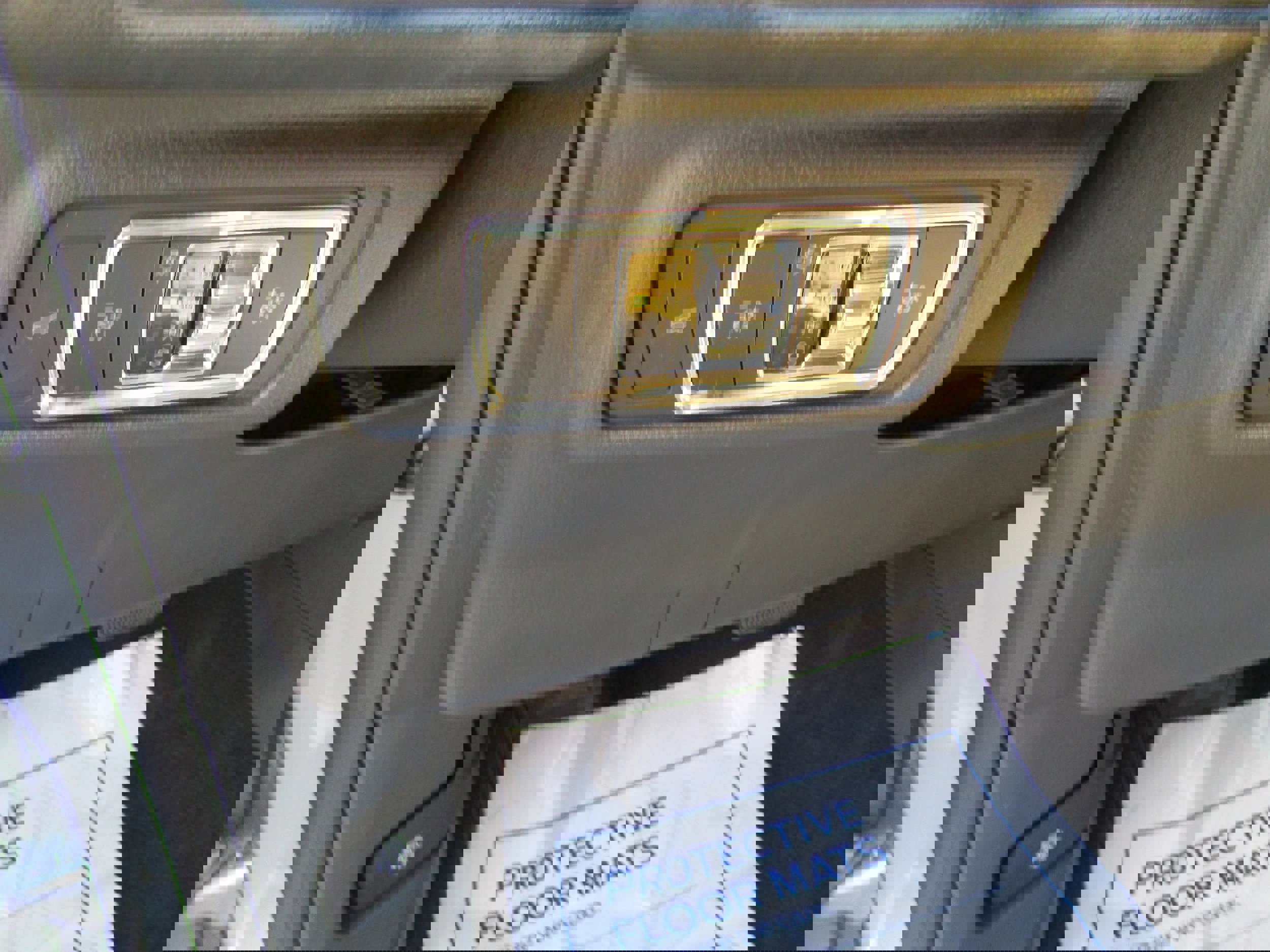 Used 2022 Lincoln Corsair Reserve w/ Equipment Group 201A image 21