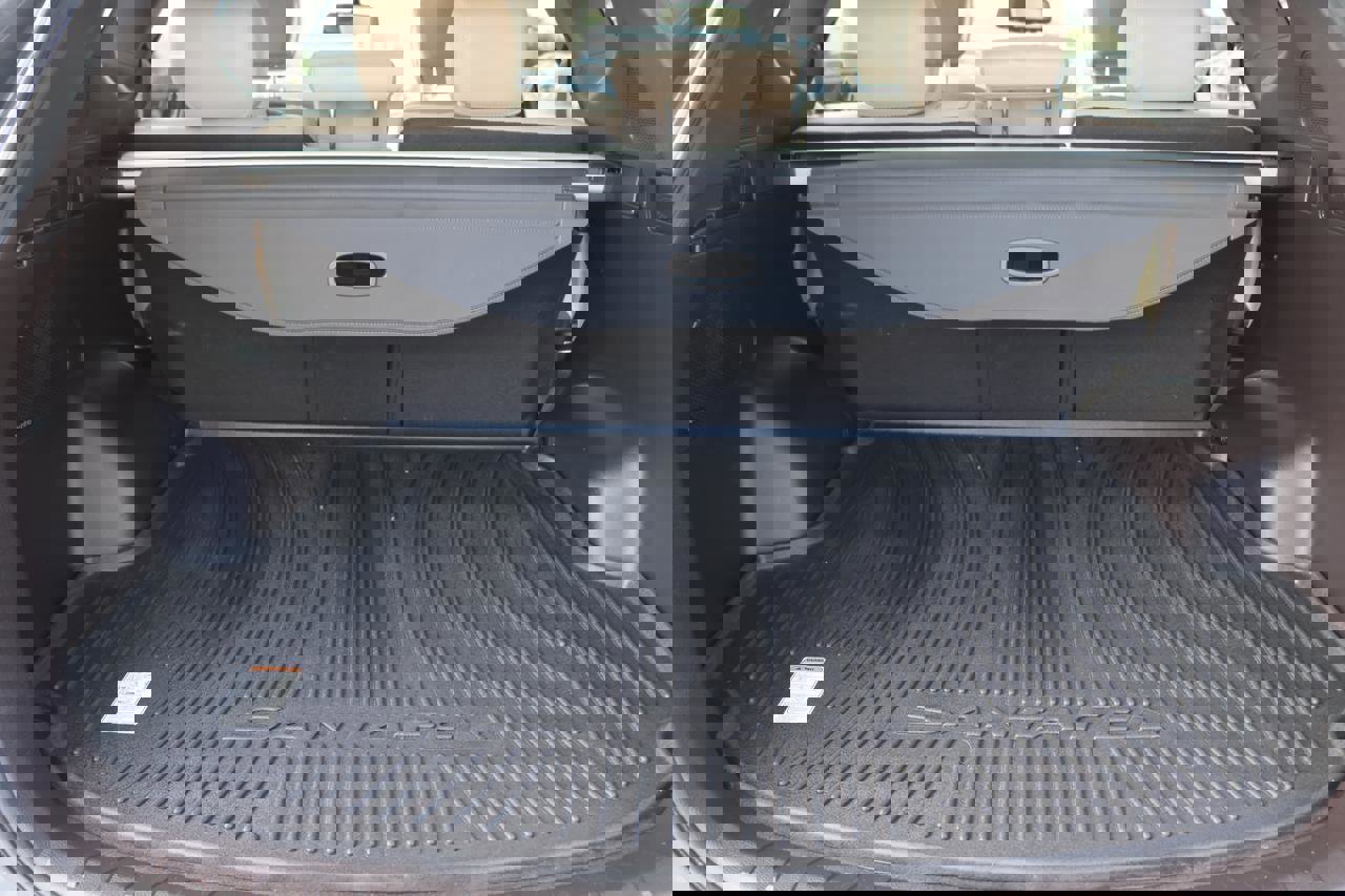 Used 2017 Hyundai Santa Fe Sport w/ Cargo Package image 10