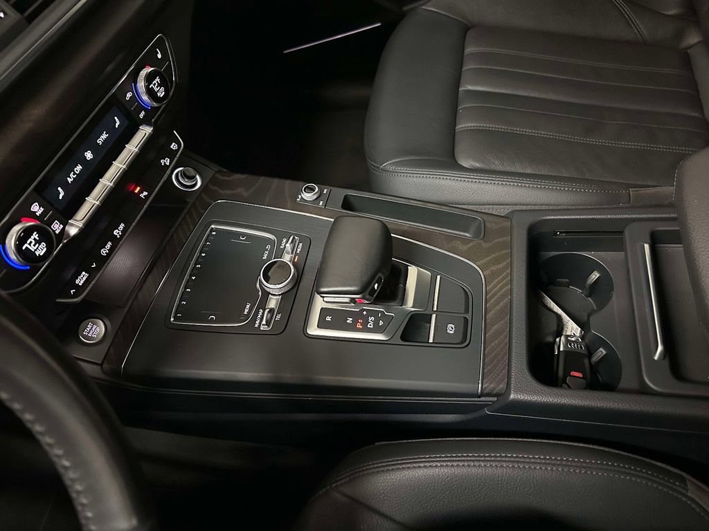 Used 2018 Audi Q5 2.0T Premium Plus AWD/4WD image 31