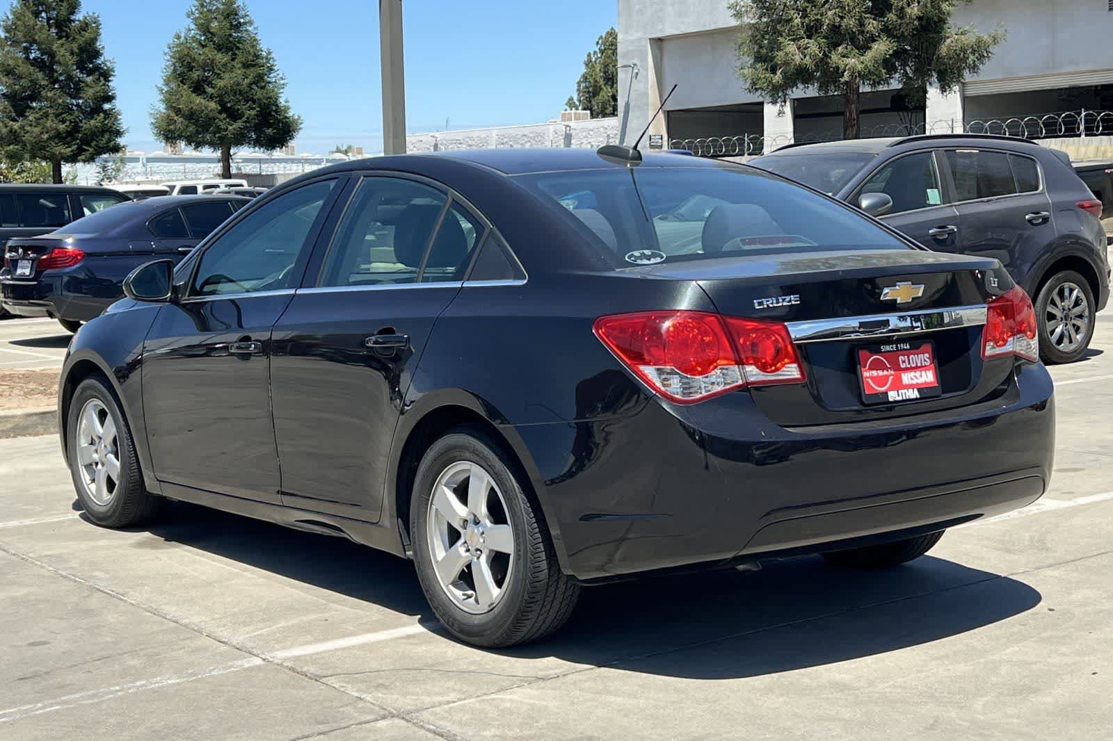 Used 2015 Chevrolet Cruze LT FWD image 7
