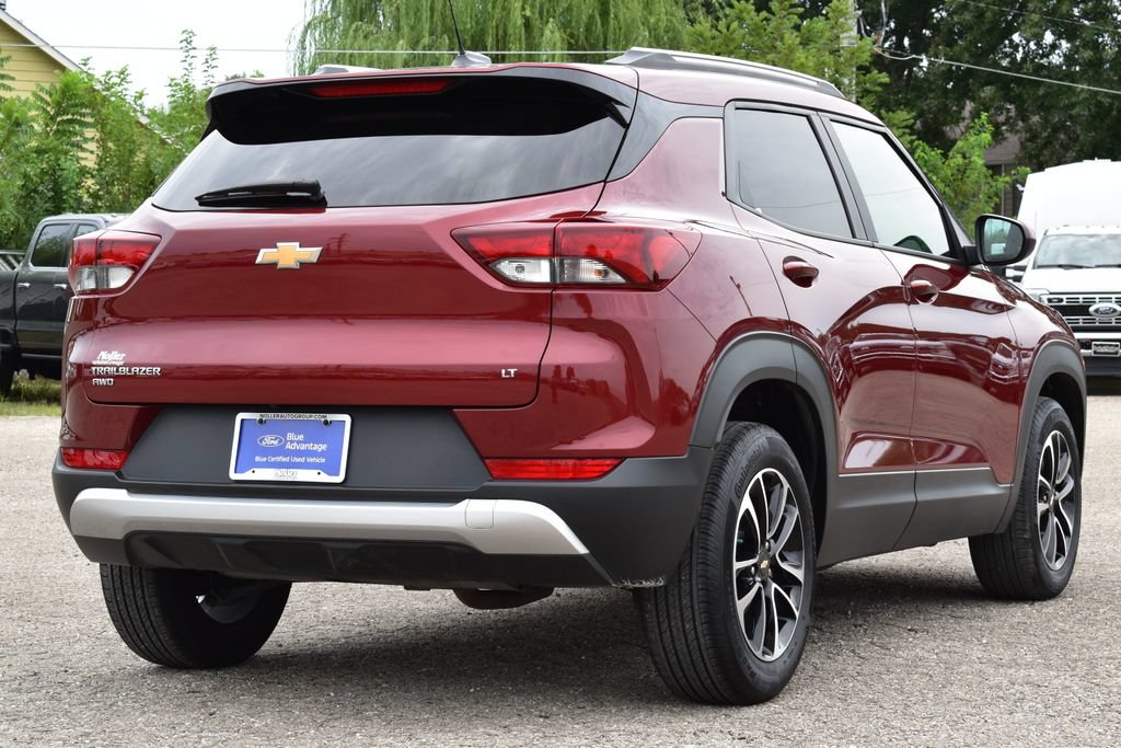 Used 2025 Chevrolet TrailBlazer LT AWD/4WD image 7