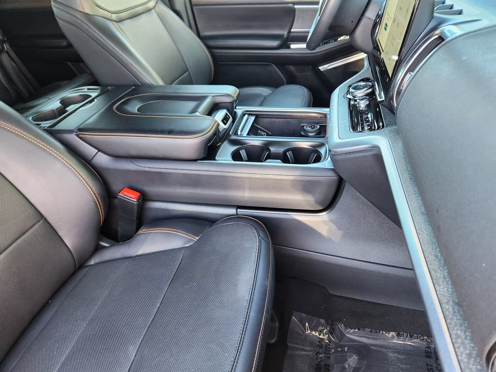 Used 2025 Ford Expedition Tremor AWD/4WD image 22
