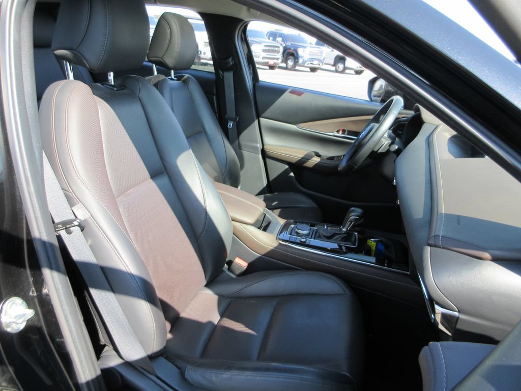 Used 2021 MAZDA CX-30 AWD 2.5 S w/ Premium Package image 23