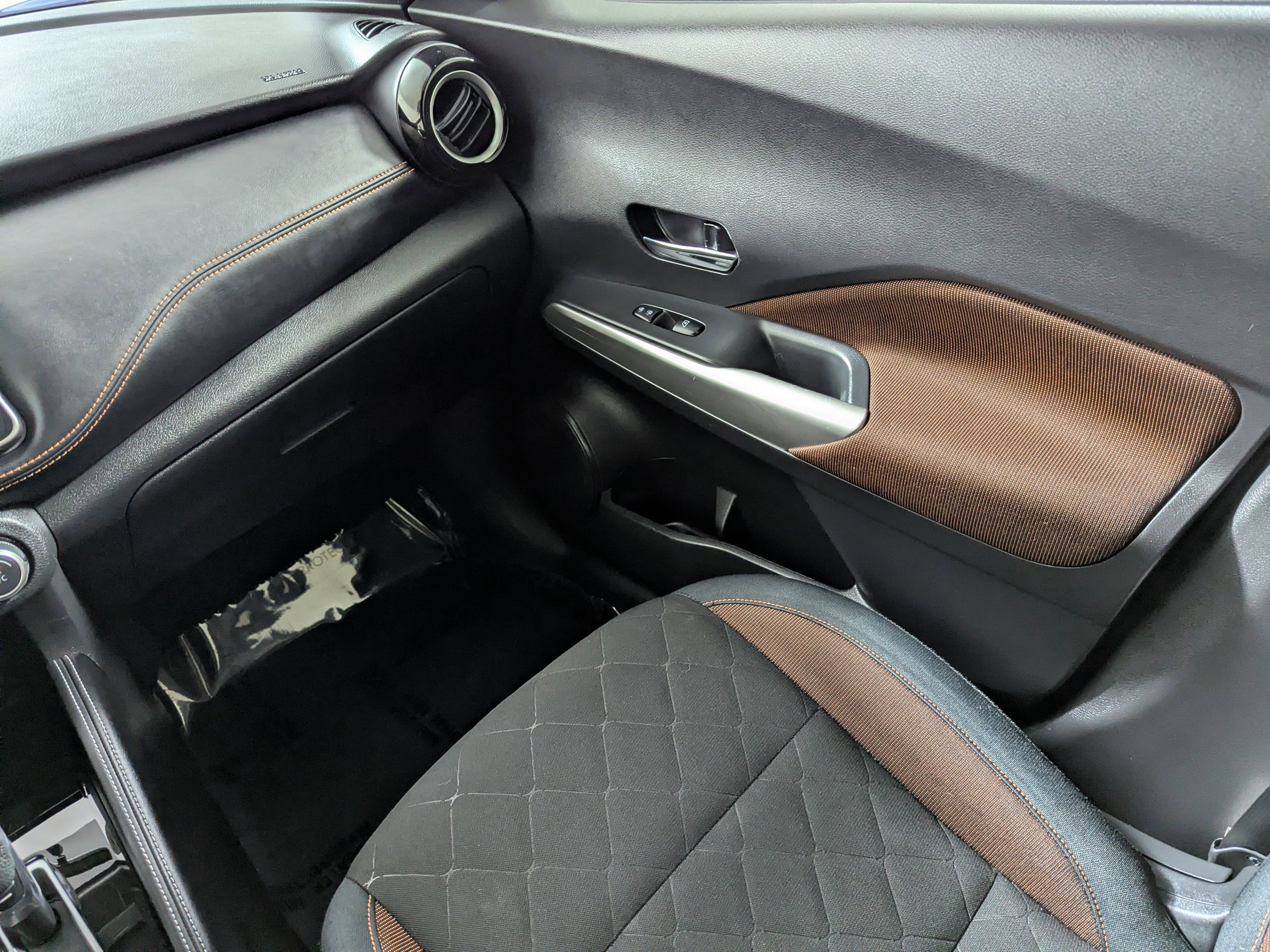 Used 2018 Nissan Kicks SR FWD image 13