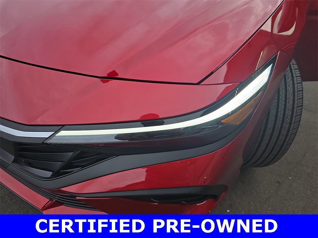 Used 2025 Hyundai Elantra Sport image 30