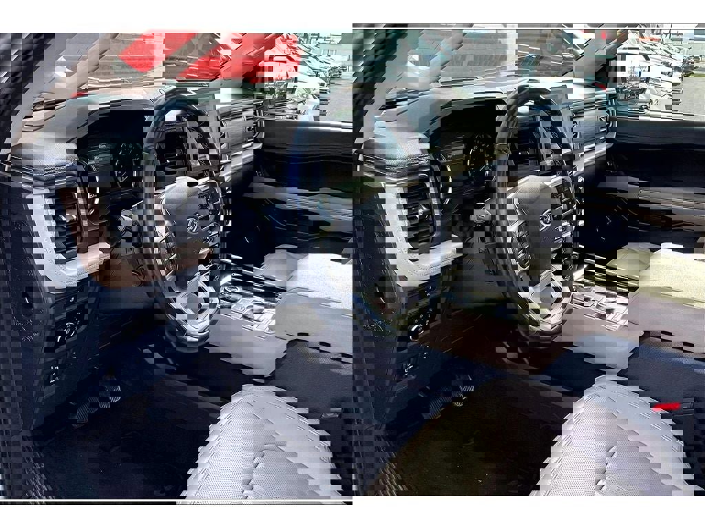 Used 2024 Ford Expedition Limited image 14