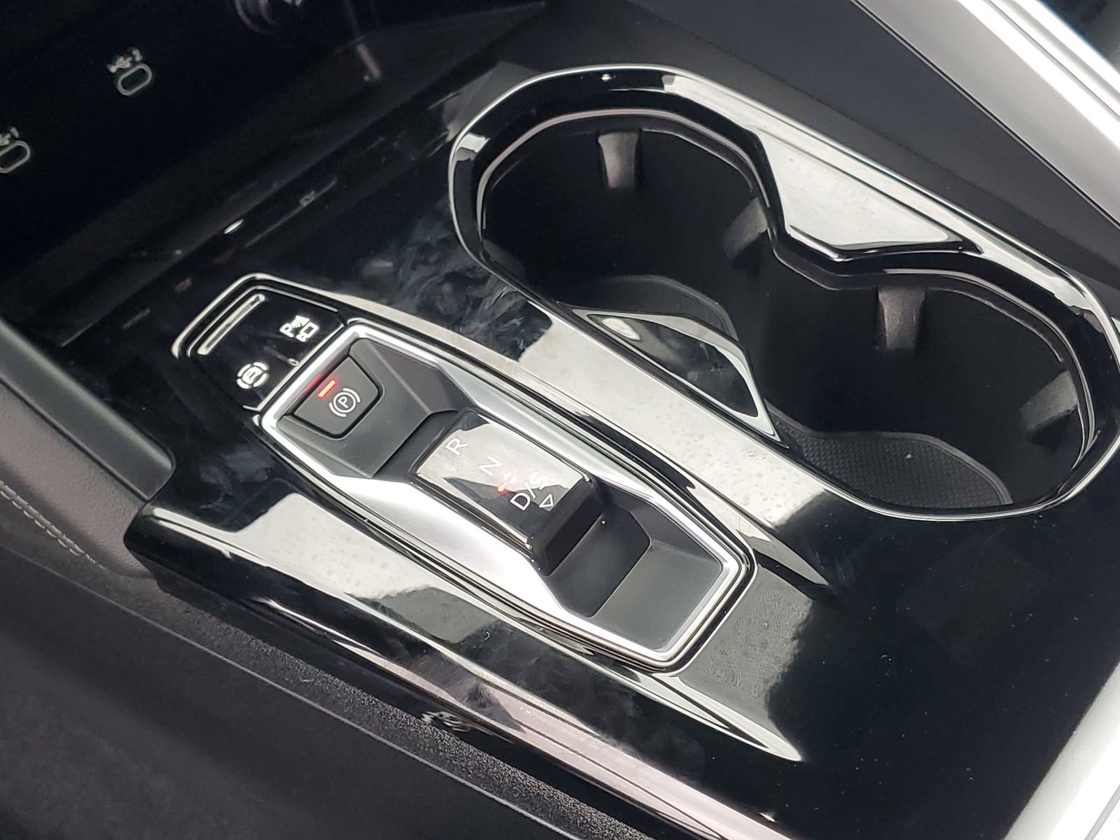 Used 2025 Audi Q5 Premium Plus w/ Premium Plus image 31