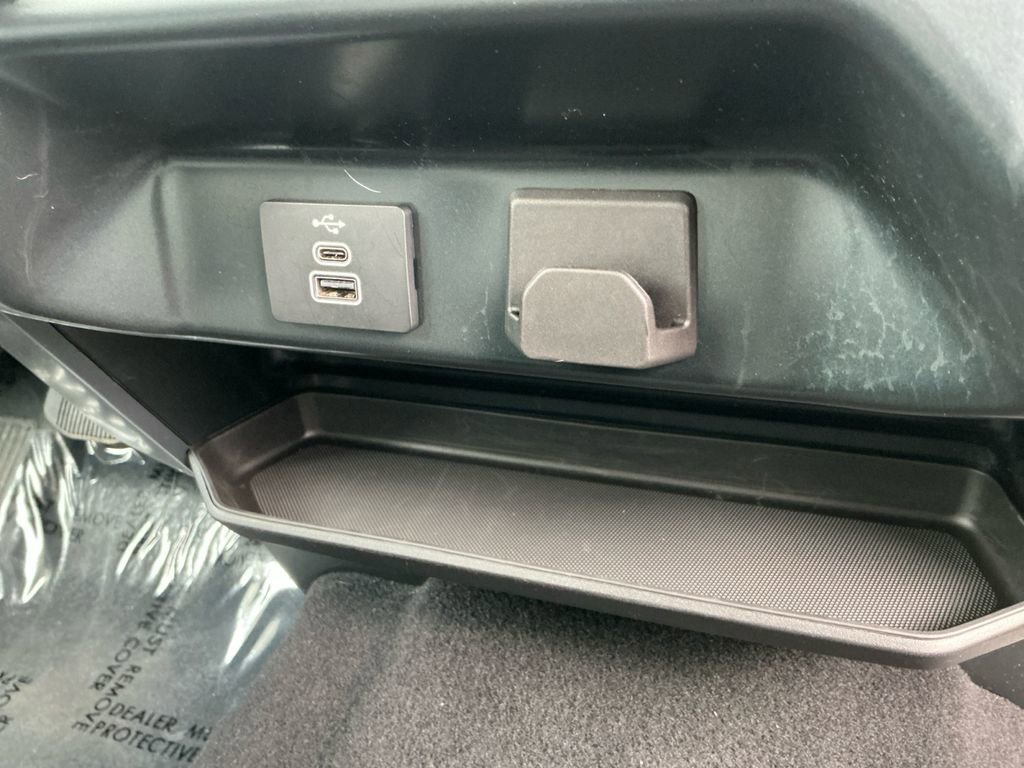 Used 2025 Ford F150 XLT w/ Equipment Group 301A Standard image 19