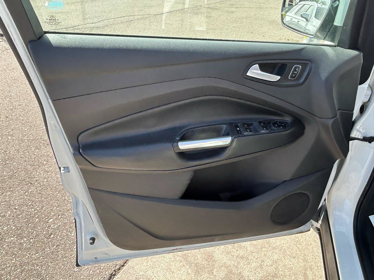 Used 2017 Ford Escape SE FWD image 14