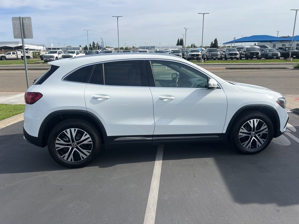 Used 2025 Mercedes-Benz GLA 250 4MATIC image 15