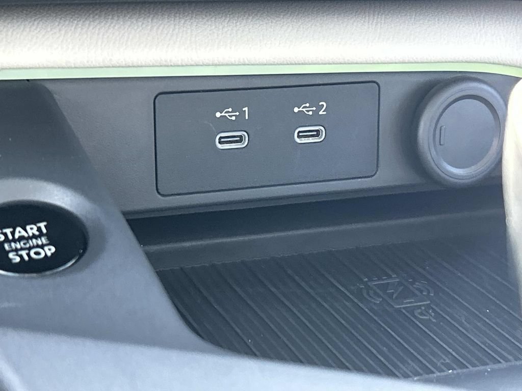 Used 2026 Nissan Sentra SL w/ Floor Mat Package FWD image 34