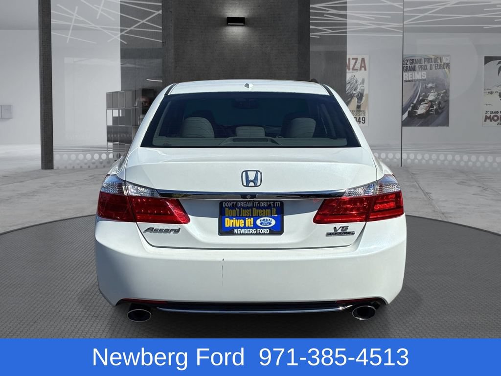 Used 2014 Honda Accord Touring image 6