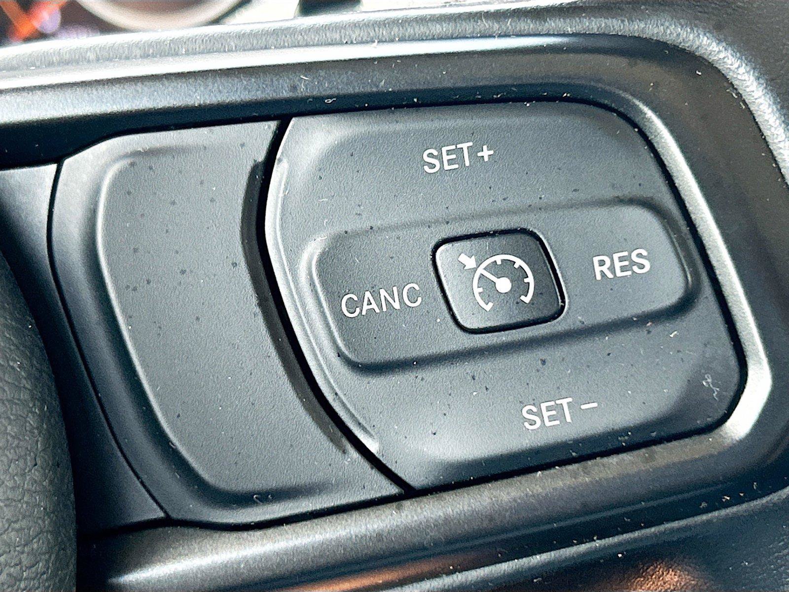 Used 2022 Jeep Wrangler Unlimited Sport AWD/4WD image 35